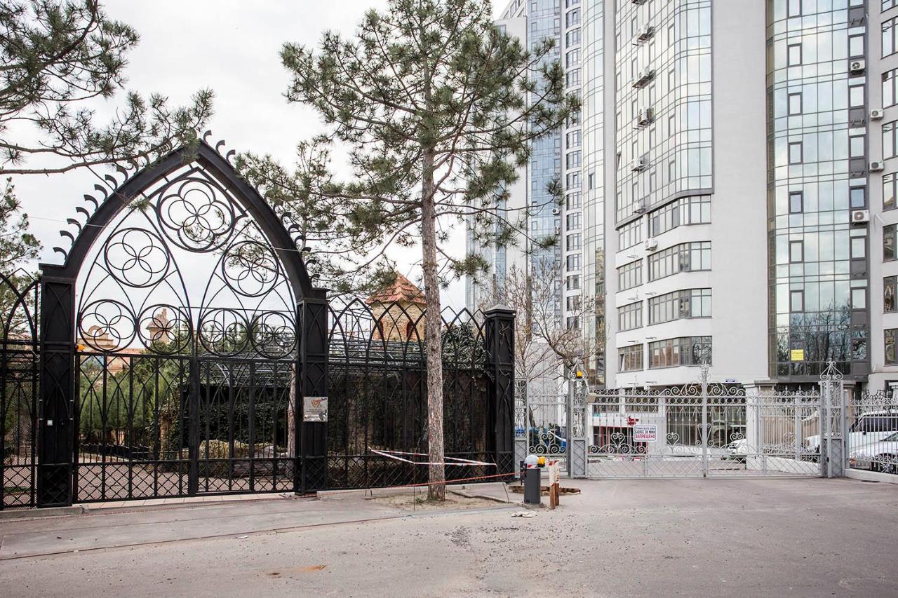Gagarin Plaza Apartment 70 Square Metres On 12Th Floor Одесса Экстерьер фото